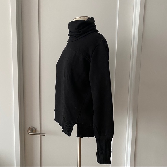 ALO Yoga Haze Black Turtleneck Fleece Sweatshirt S - Picture 3 of 5